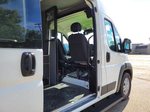 Used 2025 RAM ProMaster 1500 w/ Quick Order Package 22G SLT FWD image 15