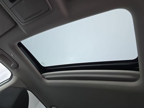 Used 2025 Honda CR-V EX image 29