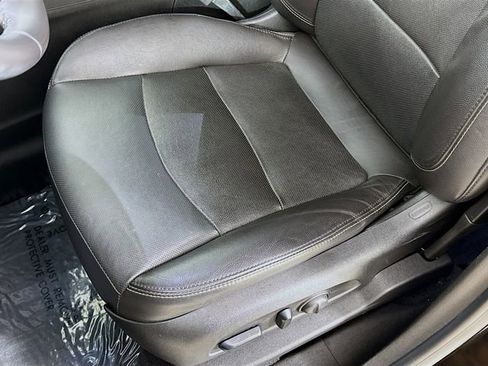 Used 2020 Chevrolet Equinox Premier w/ Premier Redline Edition image 18