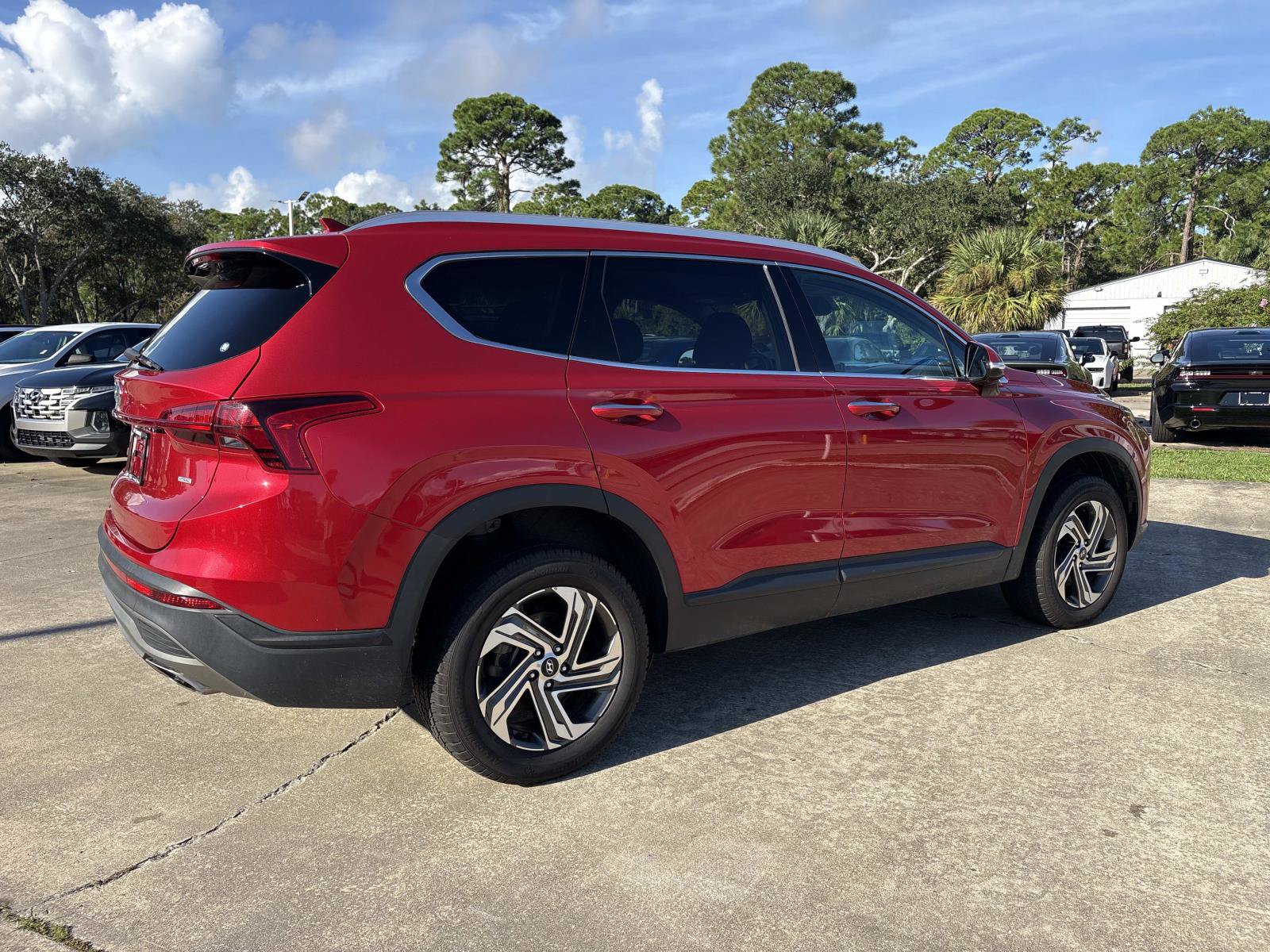 Used 2023 Hyundai Santa Fe SEL AWD/4WD image 3
