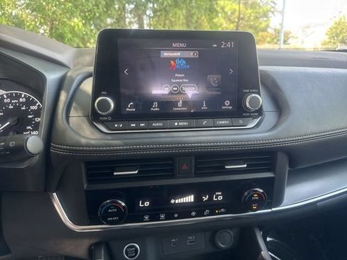 Used 2023 Nissan Rogue SV FWD image 20