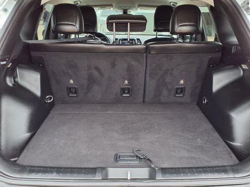 Used 2019 Jeep Cherokee Limited FWD image 22