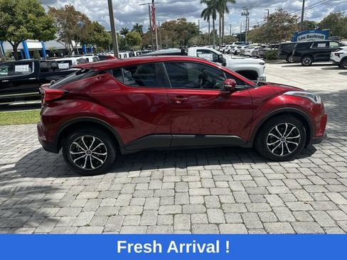 Used 2019 Toyota C-HR LE FWD image 14