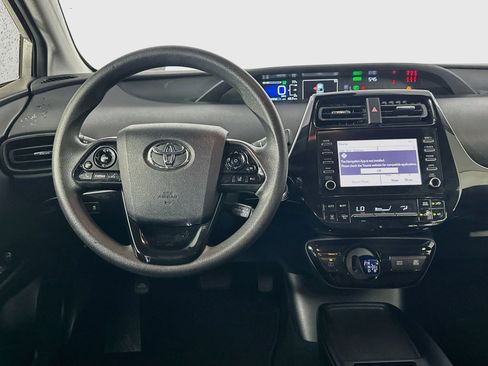 Used 2020 Toyota Prius LE FWD image 18
