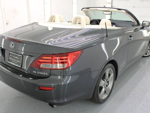 Used 2011 Lexus IS 250C image 38