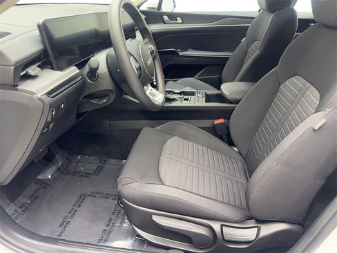 Used 2025 Kia K5 LXS image 26