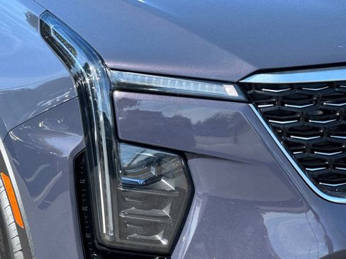 Used 2025 Cadillac XT4 Premium Luxury FWD image 43
