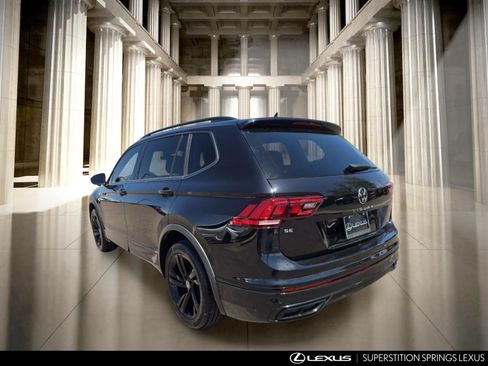 Used 2023 Volkswagen Tiguan SE R-Line FWD image 6