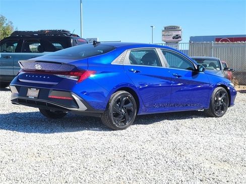 New 2026 Hyundai Elantra SEL Sport Premium image 2