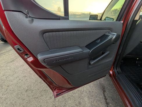 Used 2010 Ford Explorer Sport Trac XLT image 25