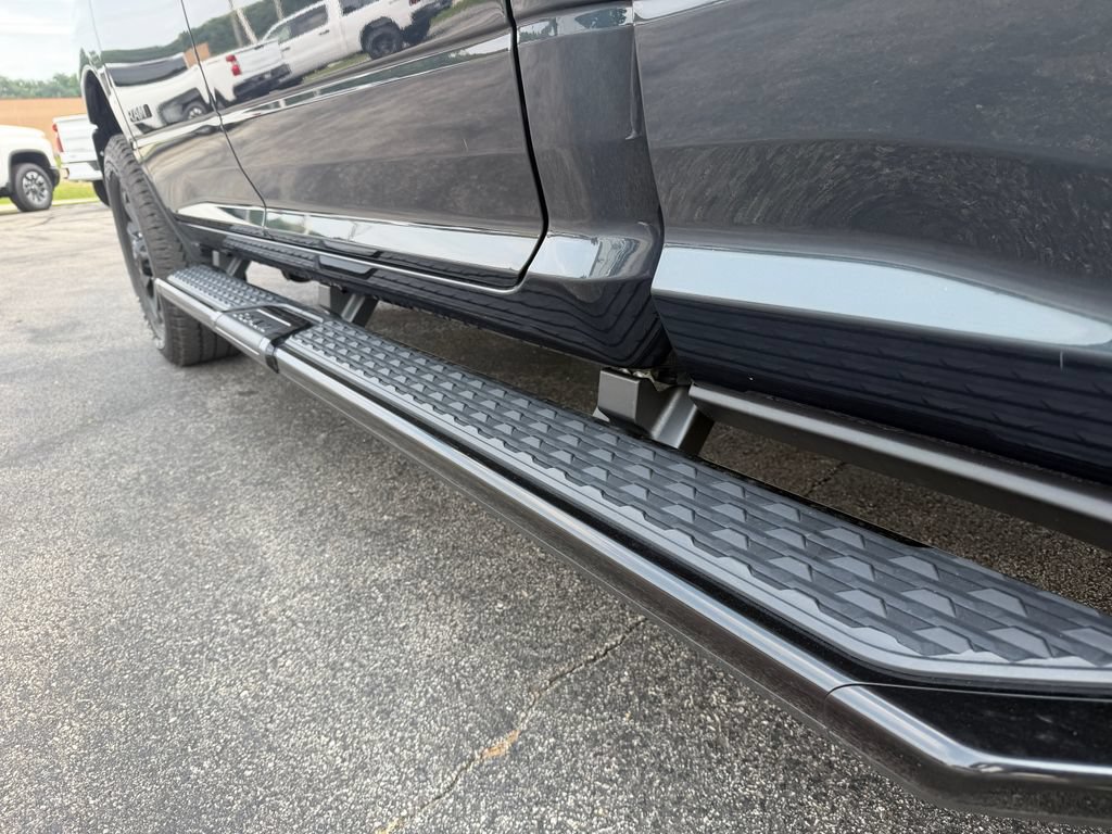 Used 2025 RAM 2500 Big Horn AWD/4WD image 16