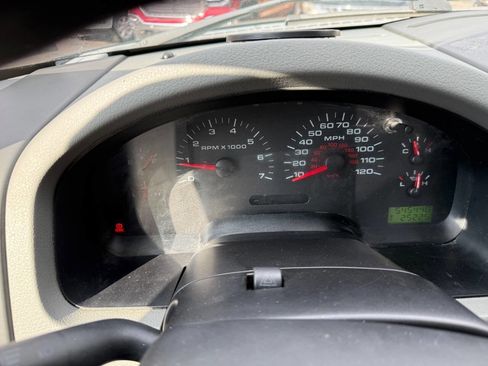 Used 2007 Ford F150 STX image 10