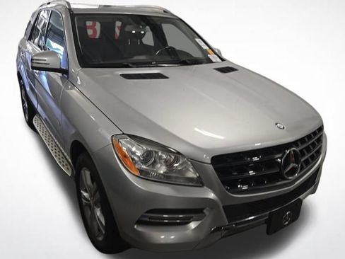 Used 2014 Mercedes-Benz ML 350 4MATIC w/ Premium 1 Package image 12