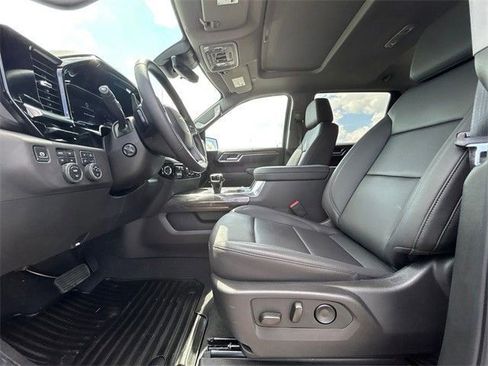 Used 2025 Chevrolet Silverado 1500 LTZ w/ Technology Package image 11