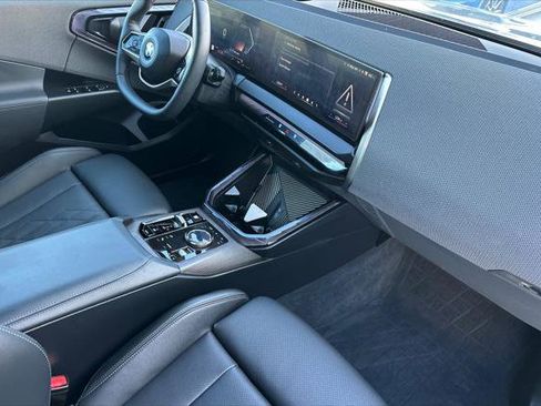 Used 2025 BMW X3 xDrive30i w/ Premium Package image 15