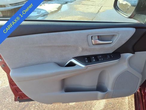 Used 2015 Toyota Camry XLE image 15