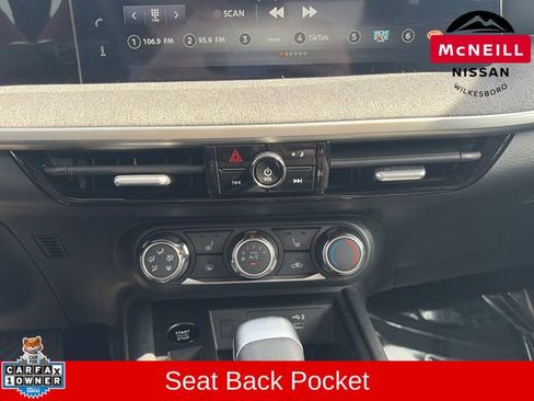 Used 2025 Nissan Kicks SV w/ SV Premium Package FWD image 19