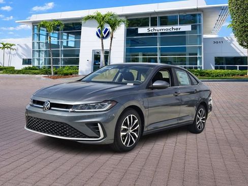 New 2026 Volkswagen Jetta SE image 3