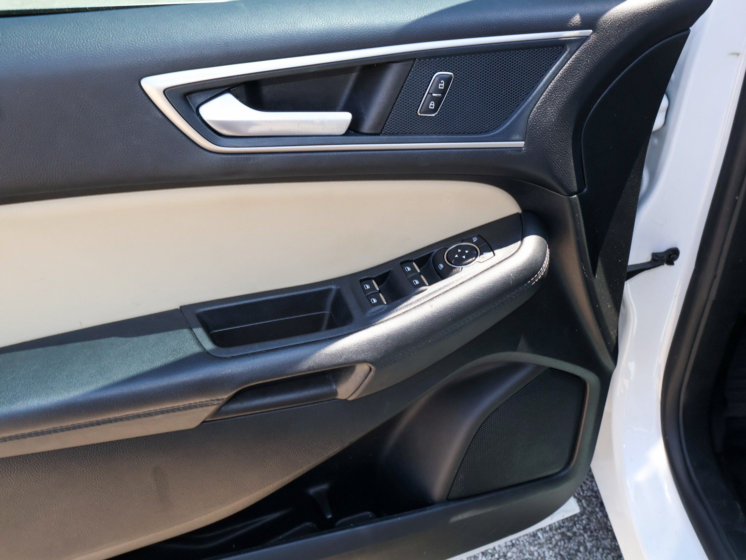 Used 2023 Ford Edge SEL w/ Convenience Package AWD/4WD image 18