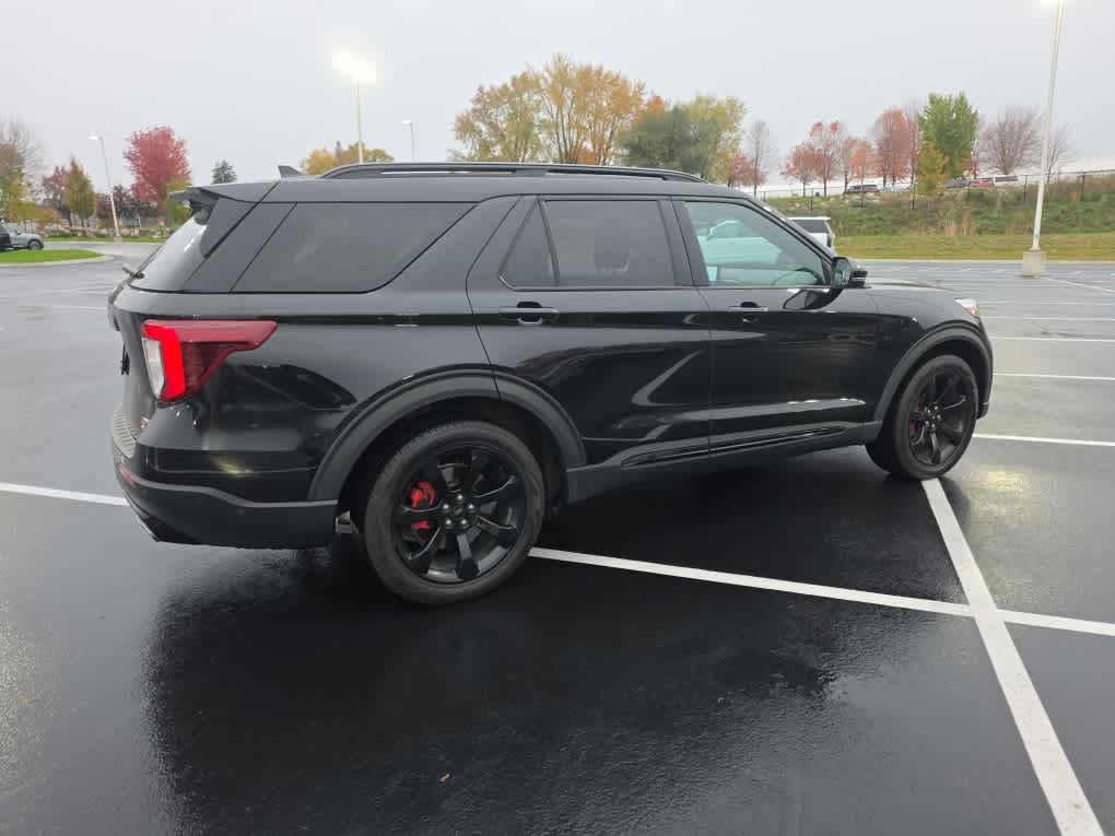 Used 2020 Ford Explorer ST w/ ST Street Pack AWD/4WD image 3