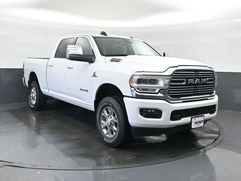 Used 2024 RAM 2500 Laramie AWD/4WD image 1