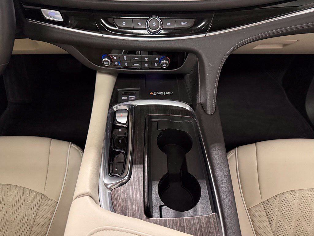 Used 2023 Buick Enclave Avenir FWD image 13
