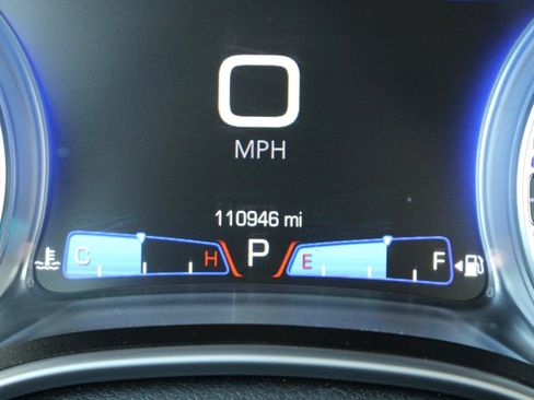 Used 2016 Chrysler 300 C AWD/4WD image 25