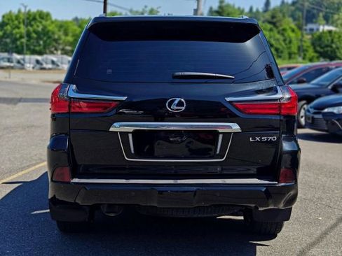 Used 2018 Lexus LX 570 4WD image 7