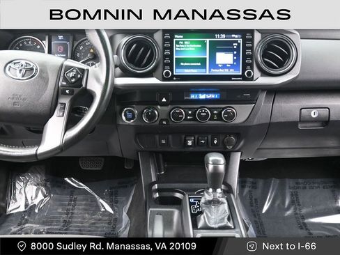 Used 2021 Toyota Tacoma TRD Off-Road image 13