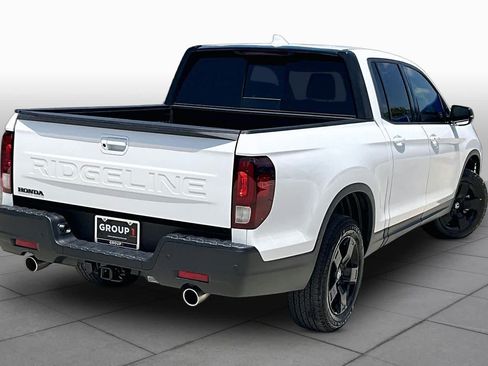 Used 2026 Honda Ridgeline Black Edition image 13