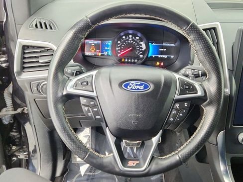 Used 2023 Ford Edge ST image 13