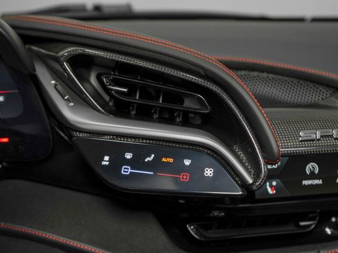 Used 2022 Ferrari SF90 Spider image 47