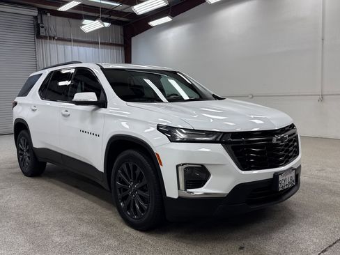 Used 2023 Chevrolet Traverse RS image 22