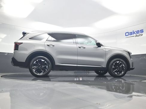 Used 2026 Kia Sorento S AWD/4WD image 47