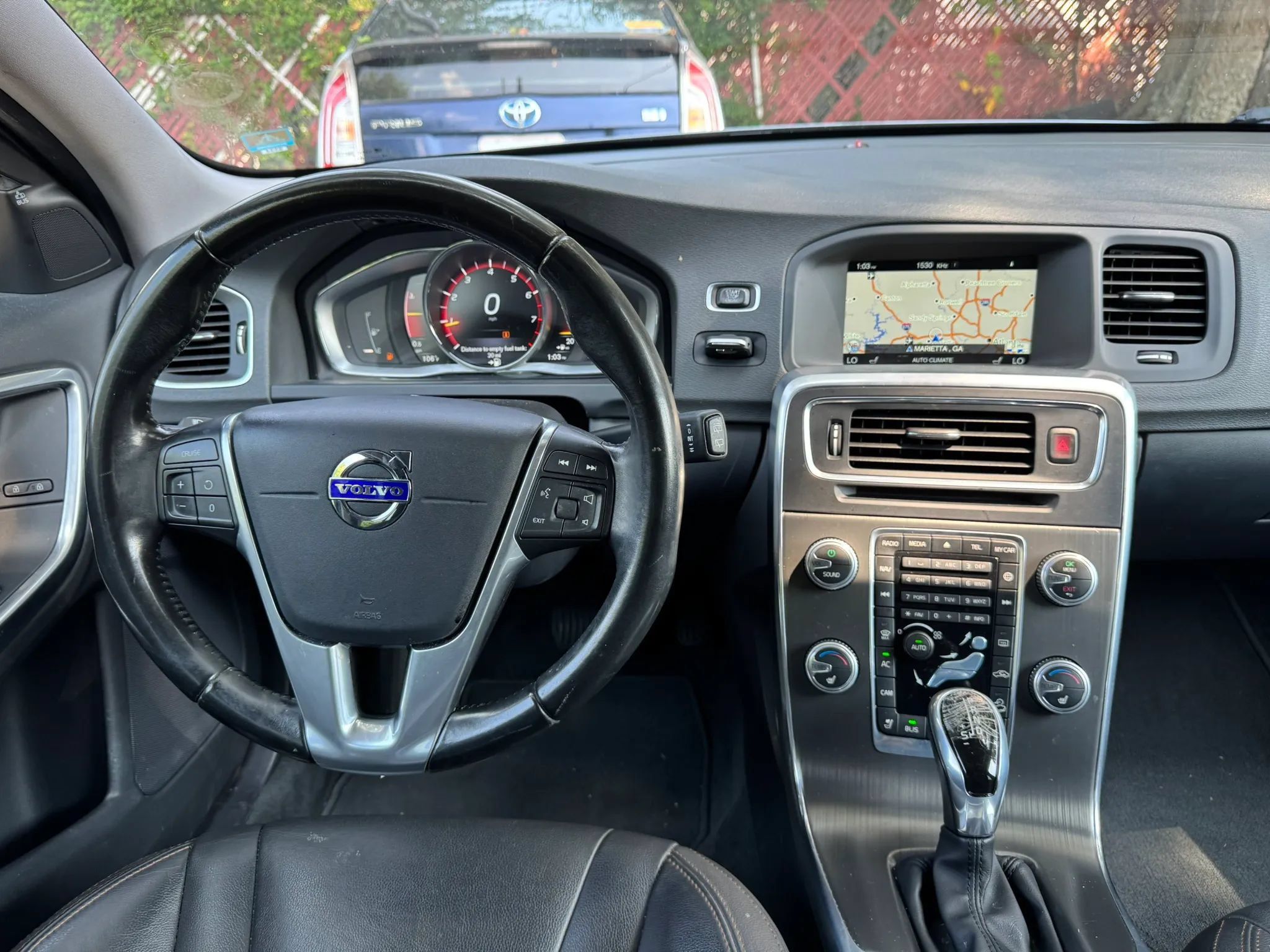 Used 2016 Volvo V60 T5 Cross Country w/ Convenience Package AWD/4WD image 15