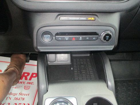 Used 2025 Ford Bronco Sport Outer Banks w/ Outer Banks Tech Package+ AWD/4WD image 9