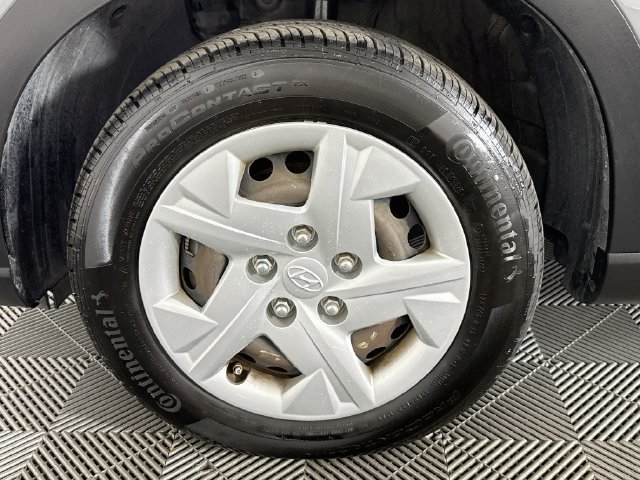 Used 2020 Hyundai Venue SE FWD image 34