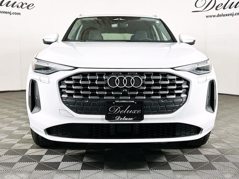 Used 2025 Audi Q5 Premium Plus AWD/4WD image 2