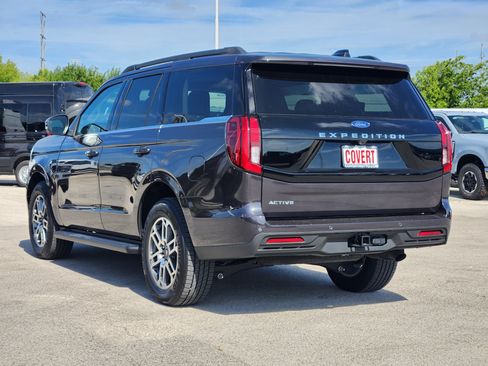 New 2026 Ford Expedition Active RWD image 5