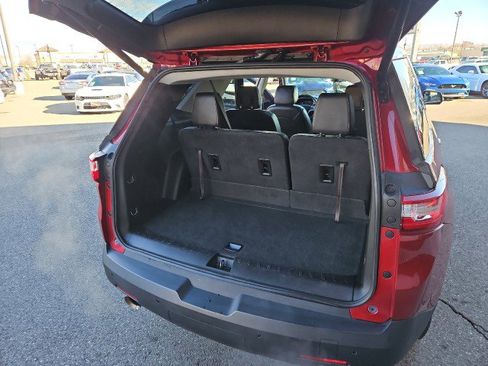 Used 2018 Chevrolet Traverse LT image 31