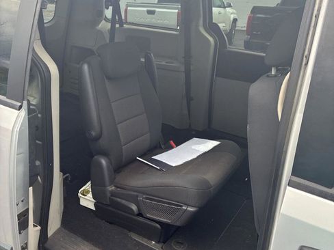 Used 2008 Dodge Grand Caravan SE image 20