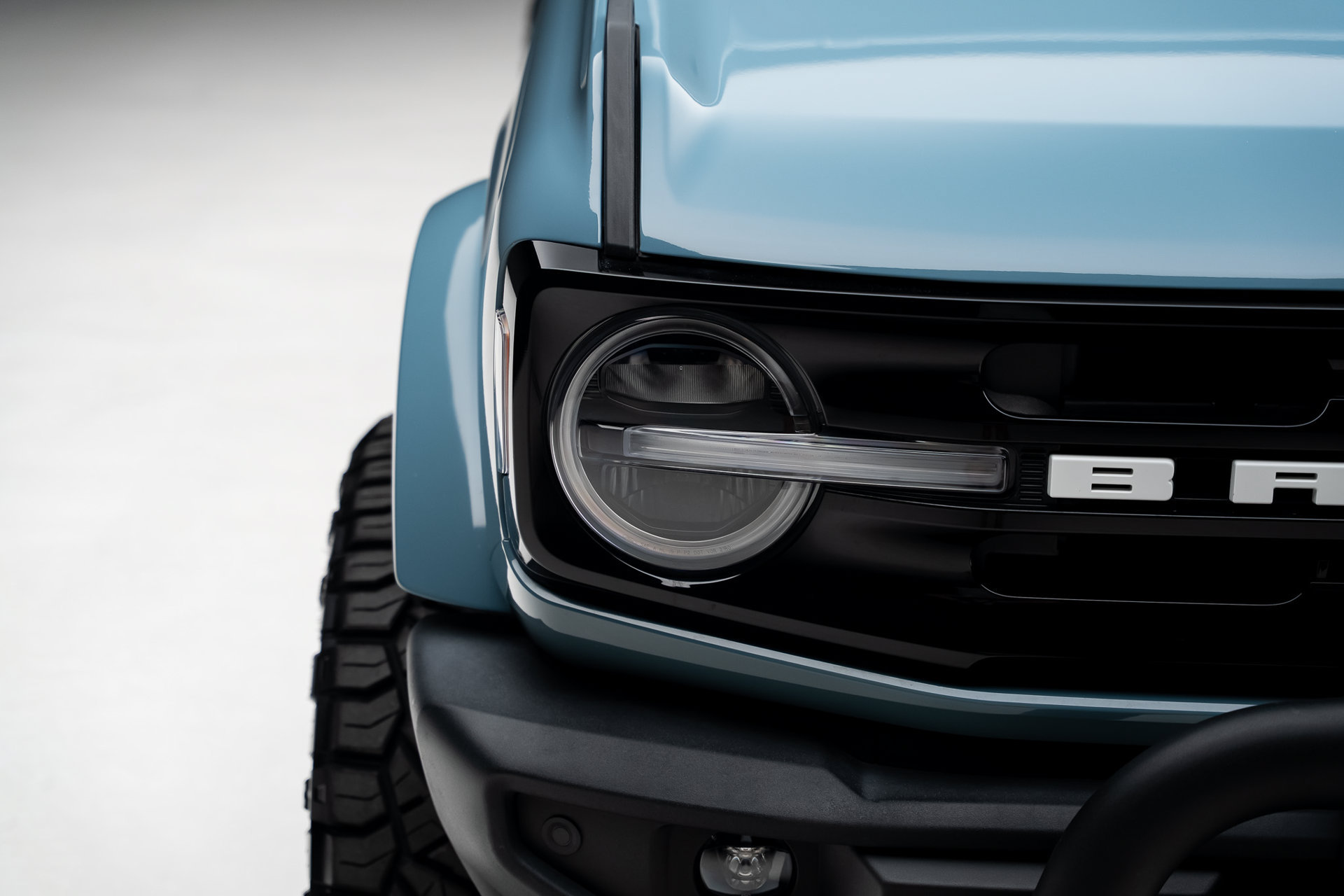 Used 2023 Ford Bronco Outer Banks AWD/4WD image 14