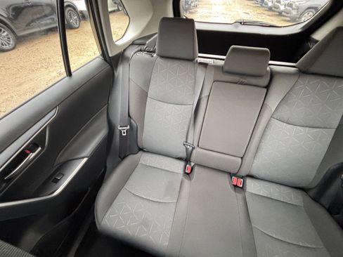 Used 2025 Toyota RAV4 XLE image 39