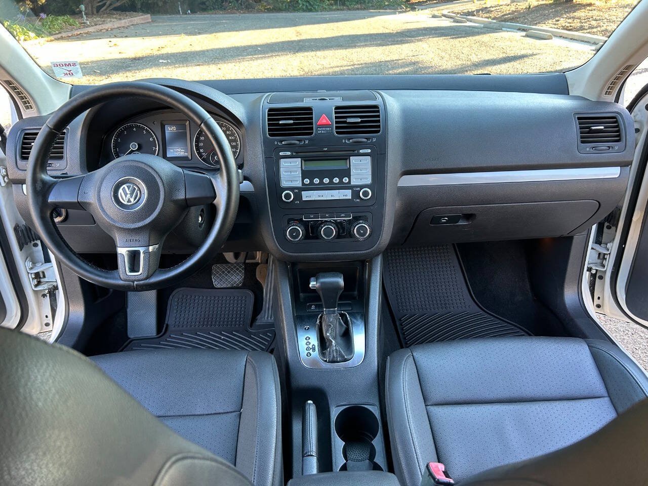 Used 2010 Volkswagen Jetta Limited Edition FWD image 33