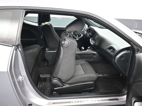 Used 2018 Dodge Challenger SXT w/ Super Sport Group (SS/T) image 35