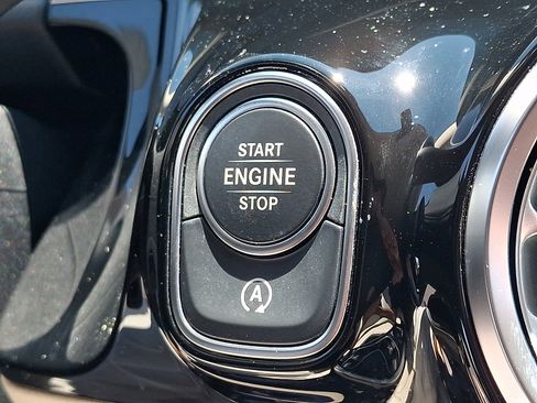 Certified 2023 Mercedes-Benz GLA 250 4MATIC image 27