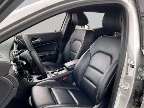 Used 2018 Mercedes-Benz GLA 250 image 25