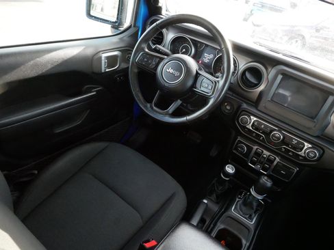 Used 2022 Jeep Wrangler Unlimited Sport image 9