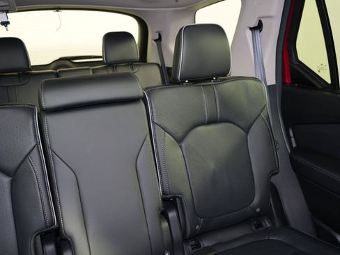 Used 2025 Honda Pilot Elite image 14