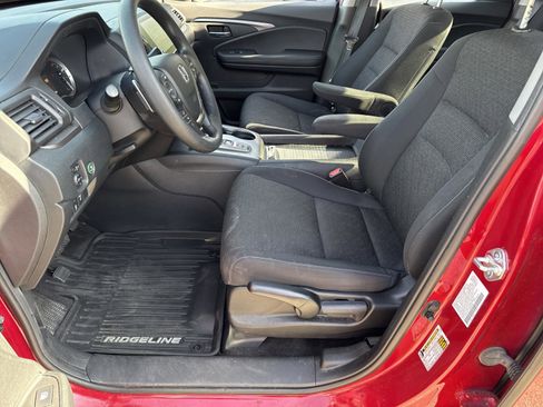 Used 2023 Honda Ridgeline Sport image 21